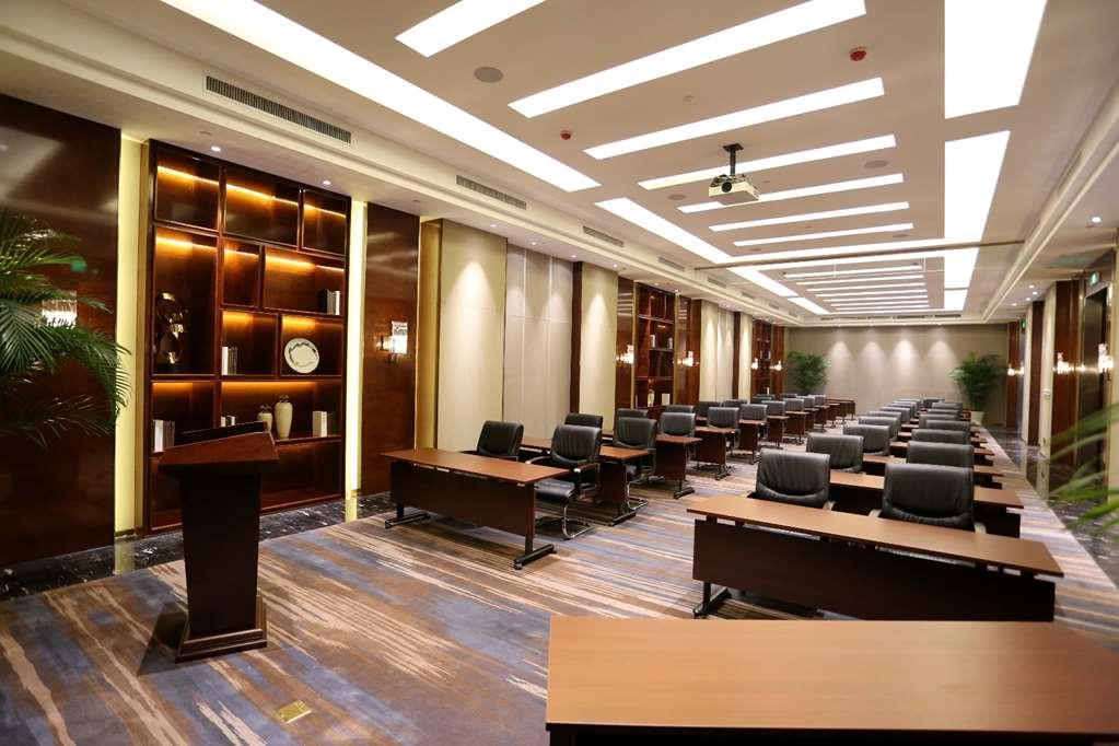 Grand Skylight International Hotel