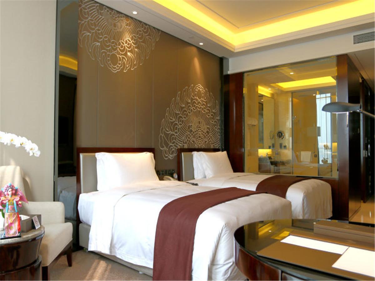 Hotel Grand Skylight International